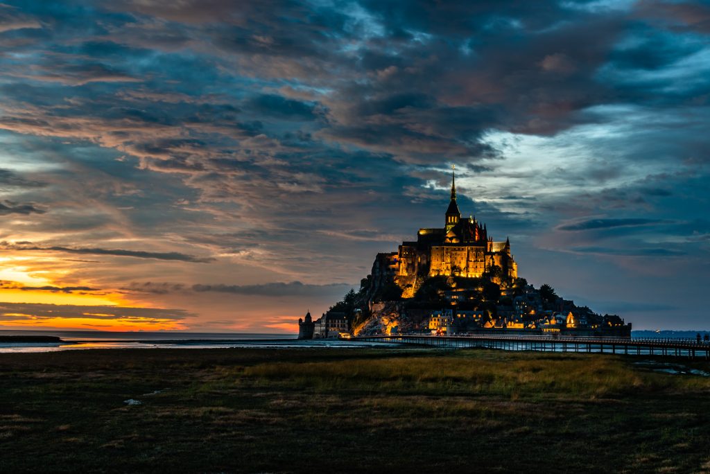 coucher de soleil sur le Mont Saint Michel